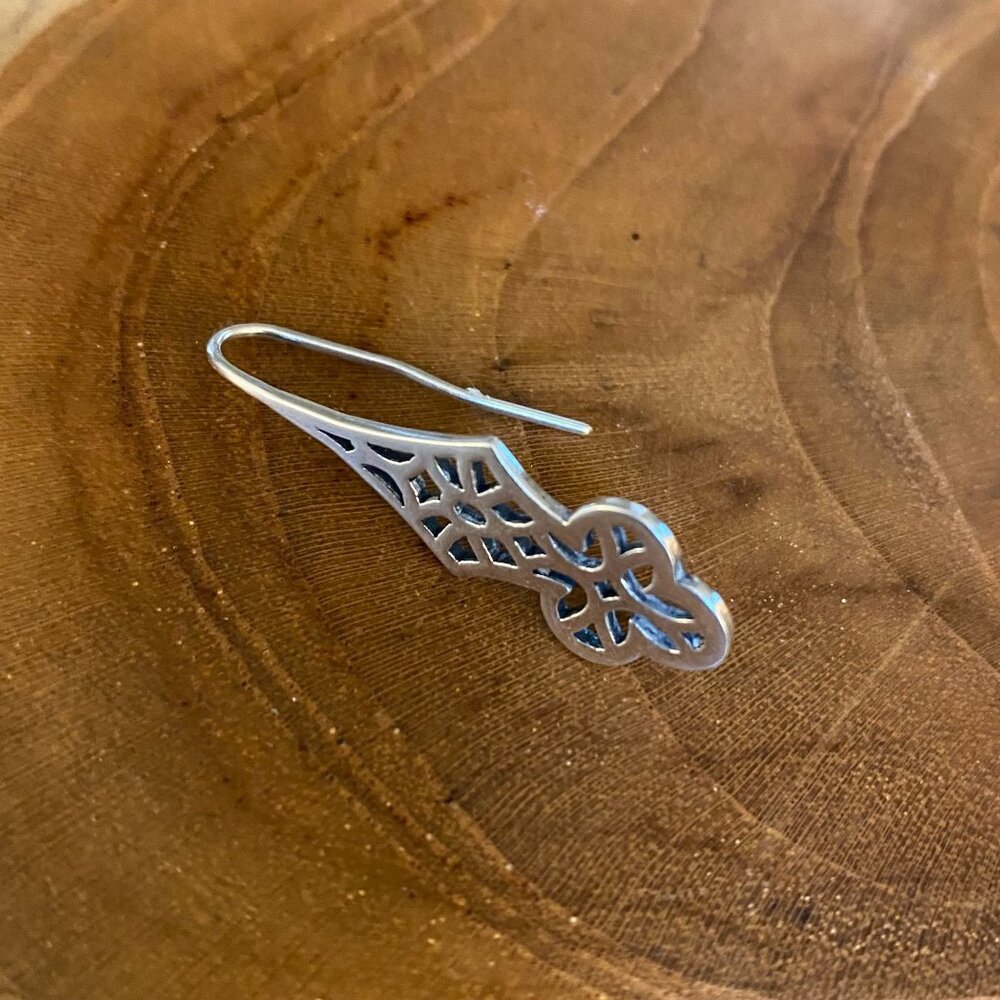 SINGLE Retired James Avery Filigree Ear Hook Earring, Sterling Silver